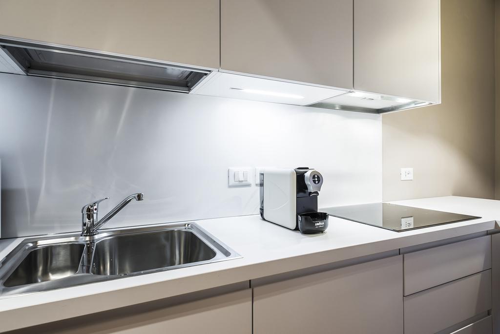 Myplace Rialto Apartments Венеція Екстер'єр фото